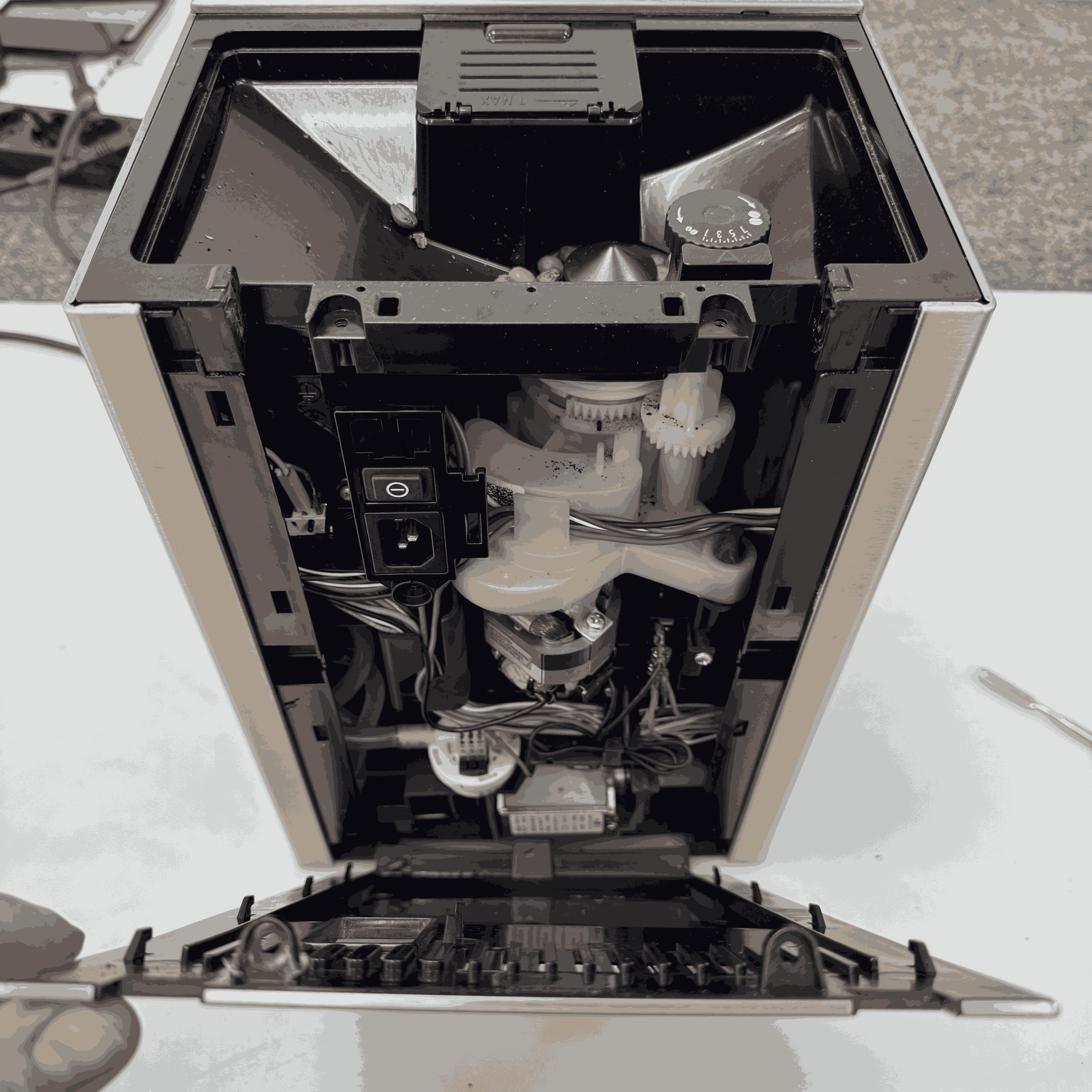 Профессиональный ремонт кофемашины Delonghi ETAM 510.55.M в Краснодаре: устранение неисправности гидросистемы - 7